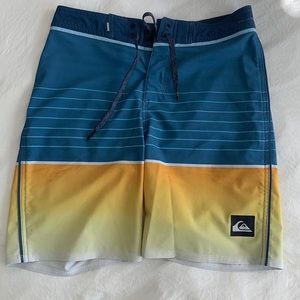 Quiksilver boardshorts